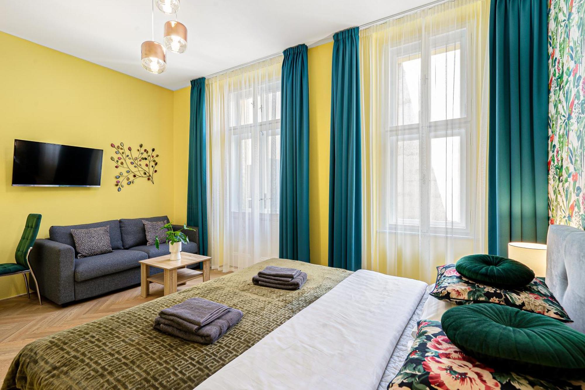 Oasis At Charles Square Daire