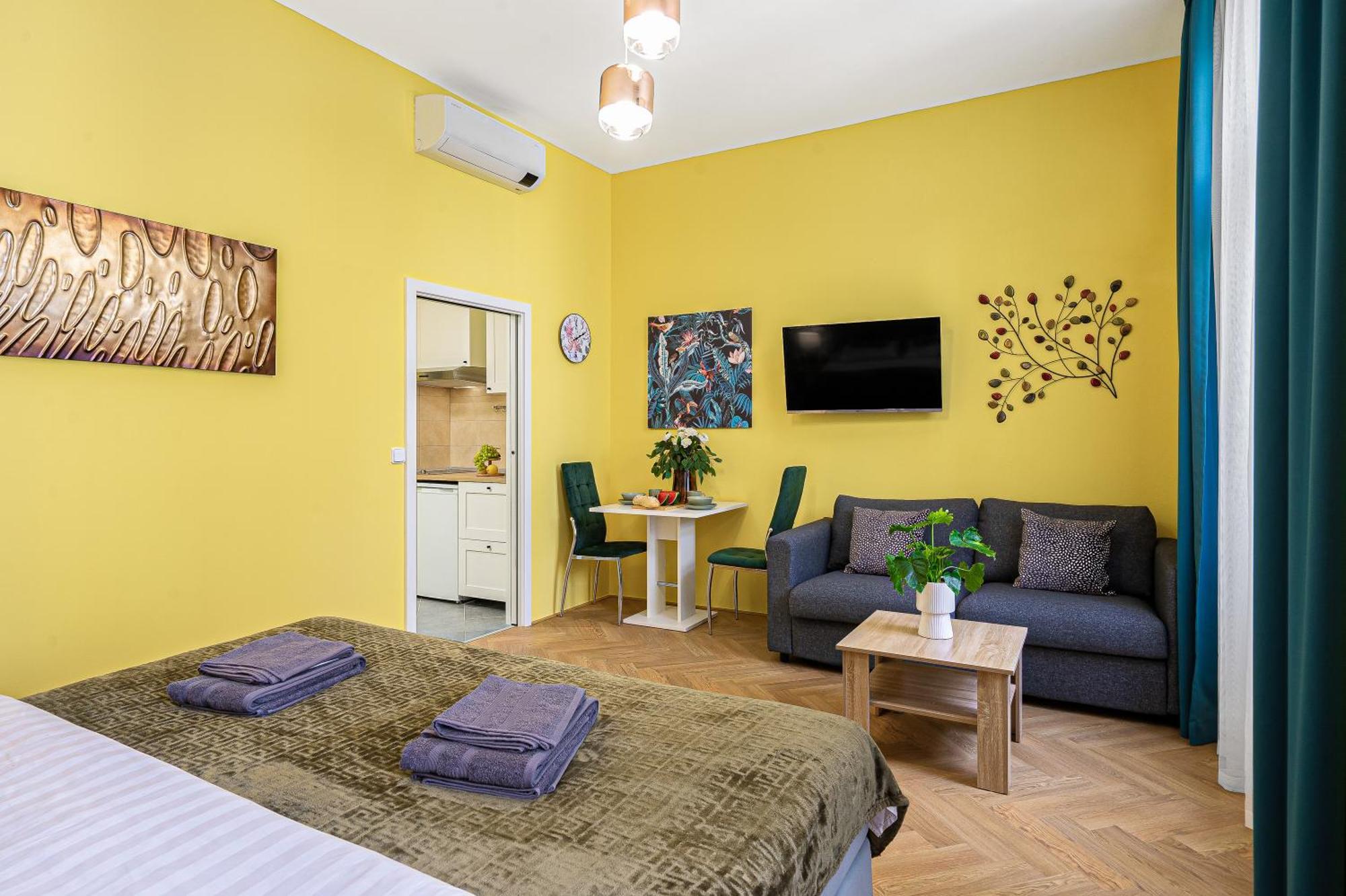 Oasis At Charles Square Daire